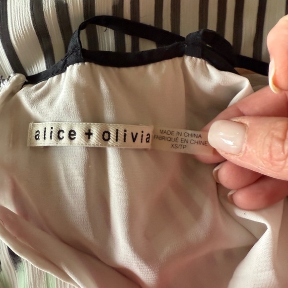 Alice + Olivia Pleated Silk Chiffon Maxi Dress Pastel Stripe Size Small - Picture 9 of 11